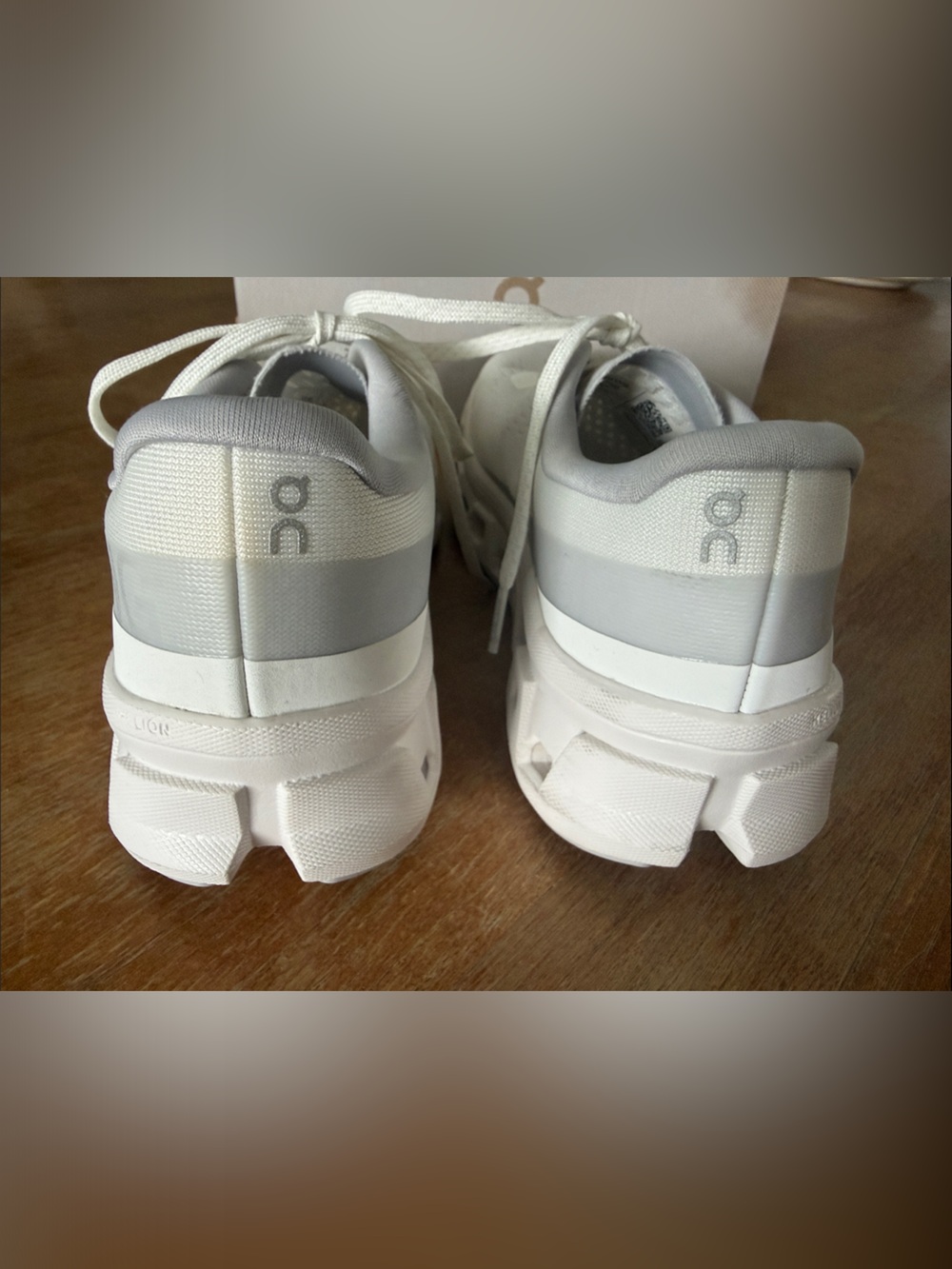 On Running Cloudmonster 1 Sneakers - All White / White Women’s Sz 8 - Picture 3 of 10